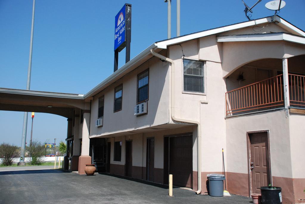Apple Tree Inn Lindale Екстер'єр фото