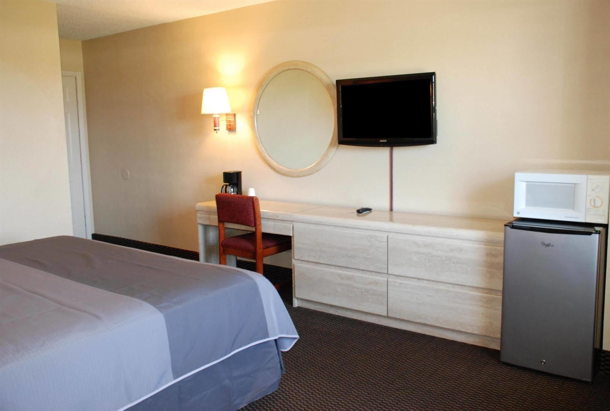 Apple Tree Inn Lindale Екстер'єр фото