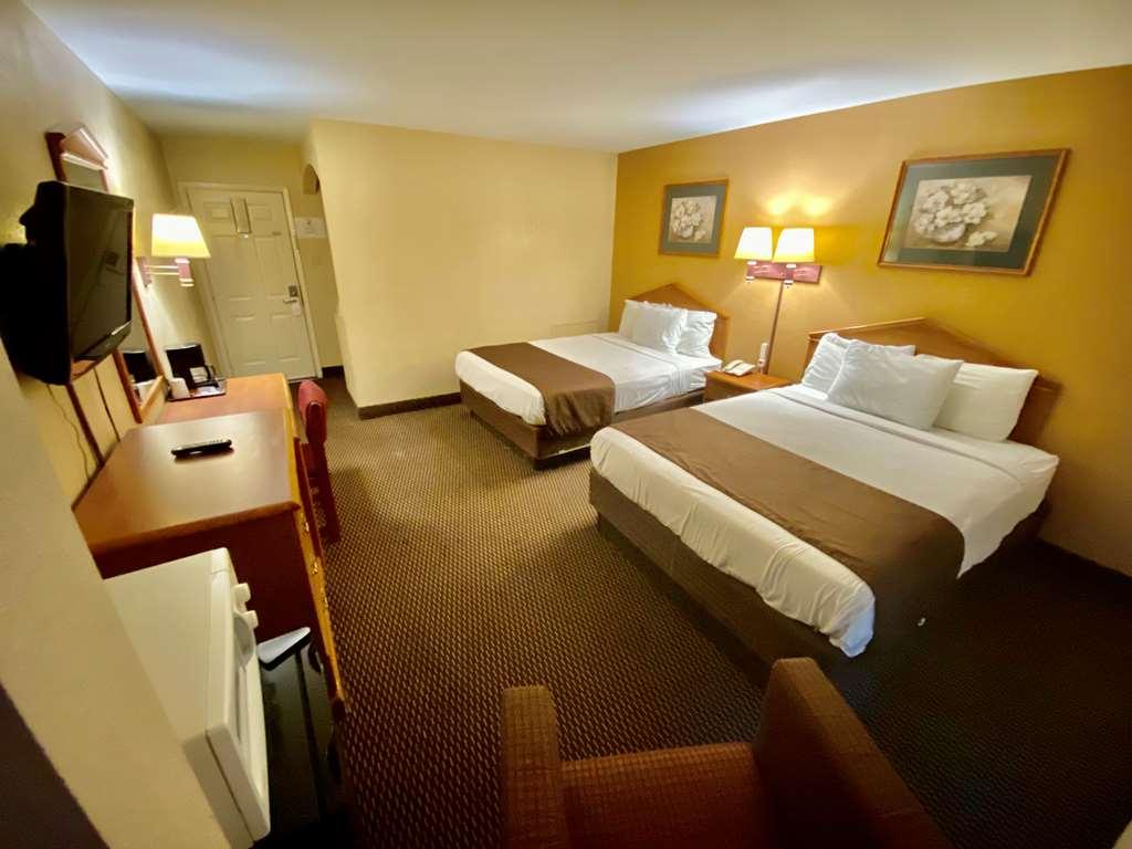 Apple Tree Inn Lindale Зручності фото